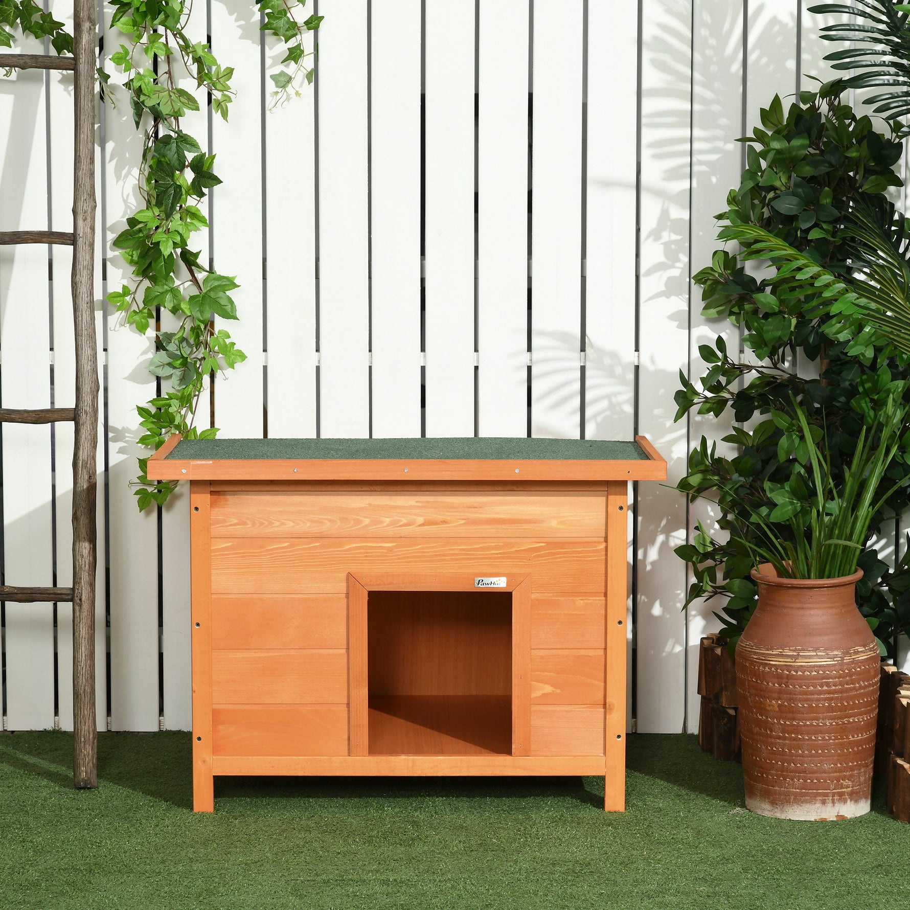 Niche pour chien chat en bois sur pied chenil toit ouvrant bitumé pin massif pré-huilé 85 x 58 x 58 cm