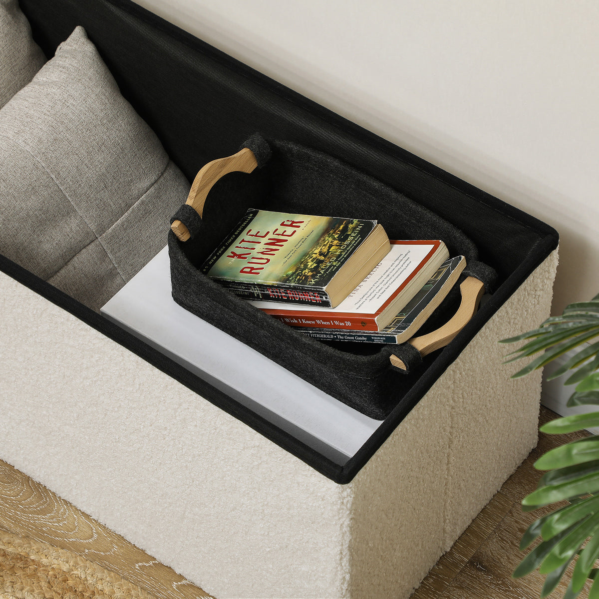 Banc de Rangement 84 L, Pouf Pliable Rembourré en Peluche Teddy, Bout de Lit, Charge 120 kg, 76 x 38 x 38 cm, Crème