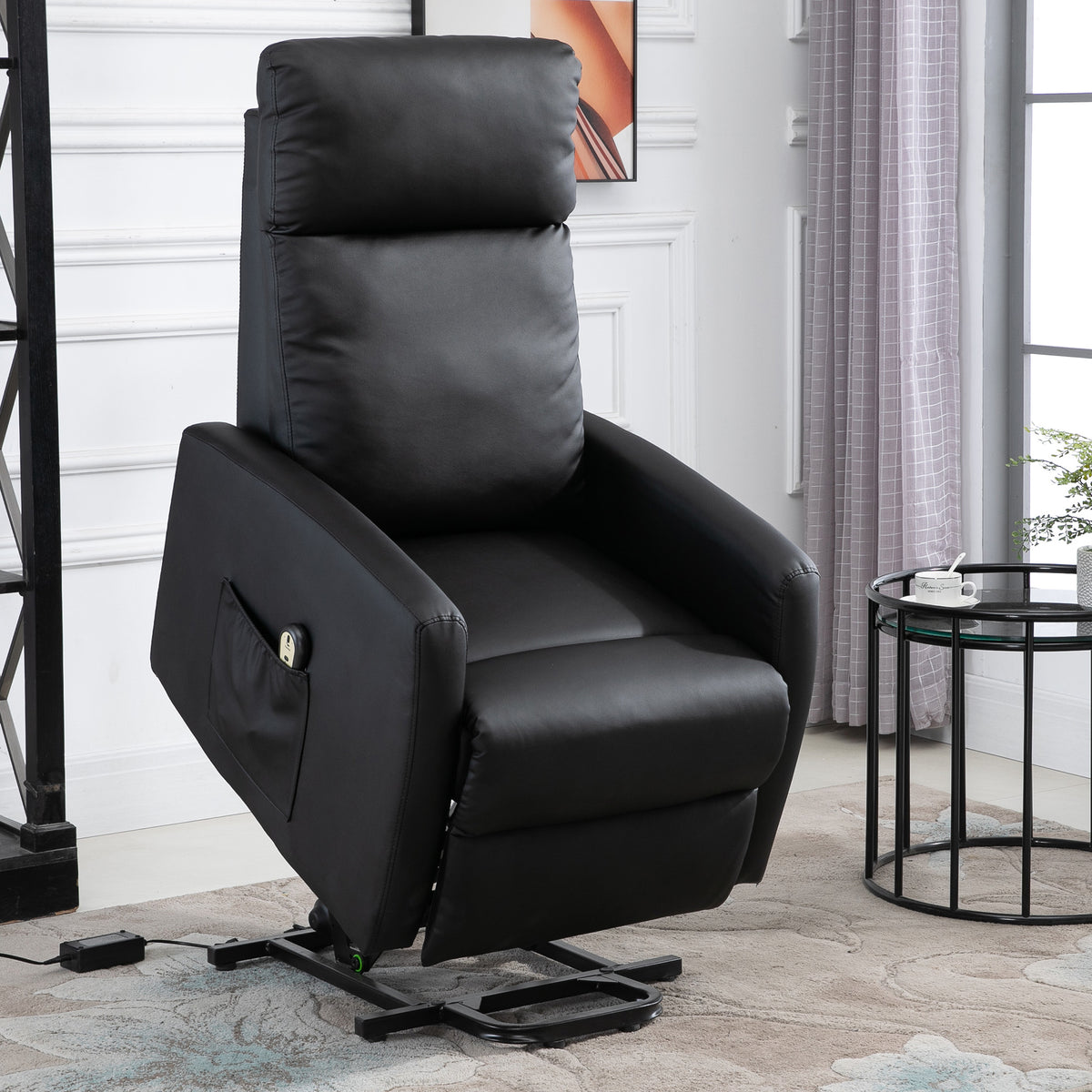 Sillón relax eléctrico reclinable con reposapiés ajustable y mando a distancia, tapizado sintético negro