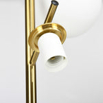 Lampadaire sur pied salon en métal avec 3 abat-jours globe blanc verre dépoli 40W Ø 27 x 169H cm doré