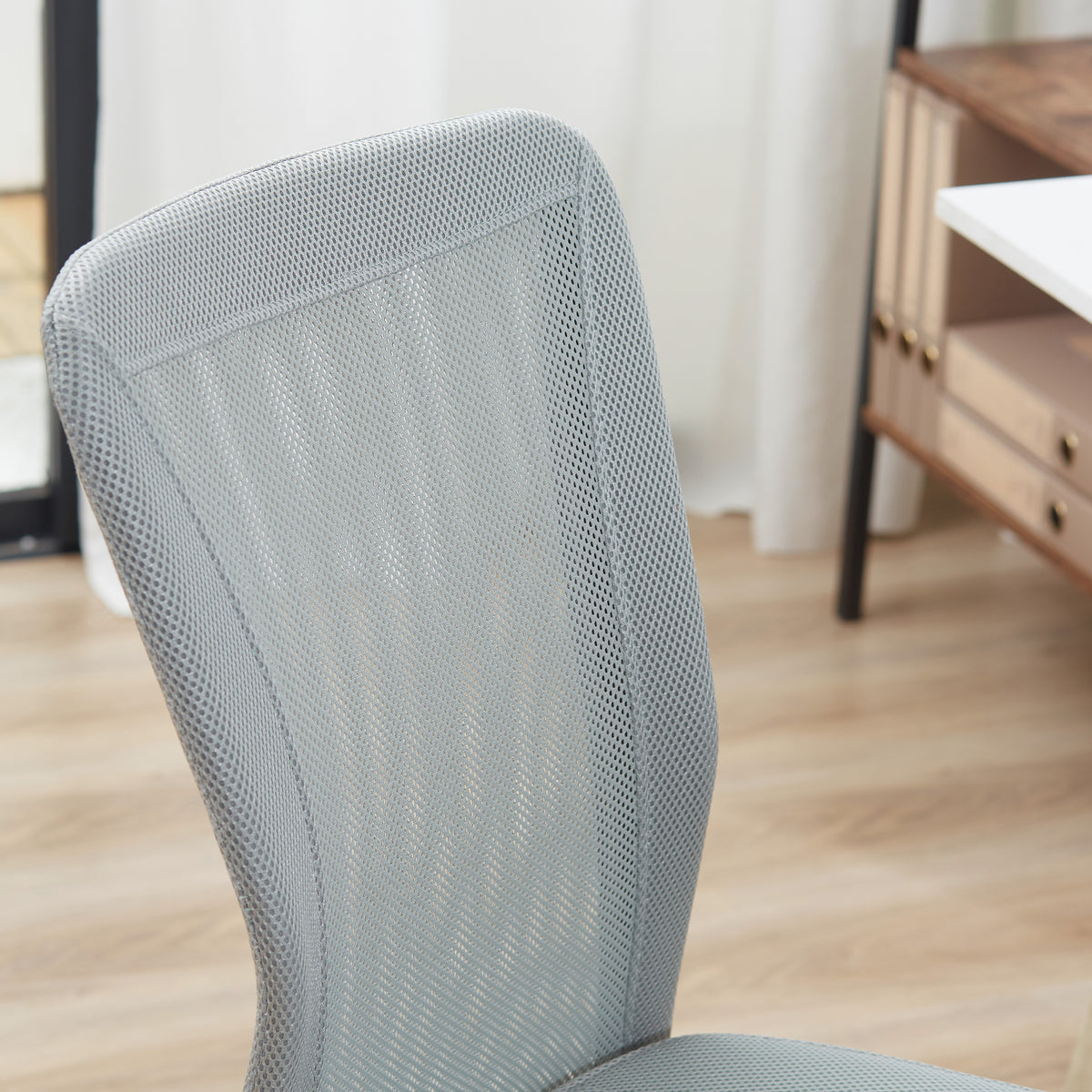Ergonomic Office Chair, Desk Chair, Adjustable Height, Chrome Base, 360° Swivel, Mesh Upholstery, Grey