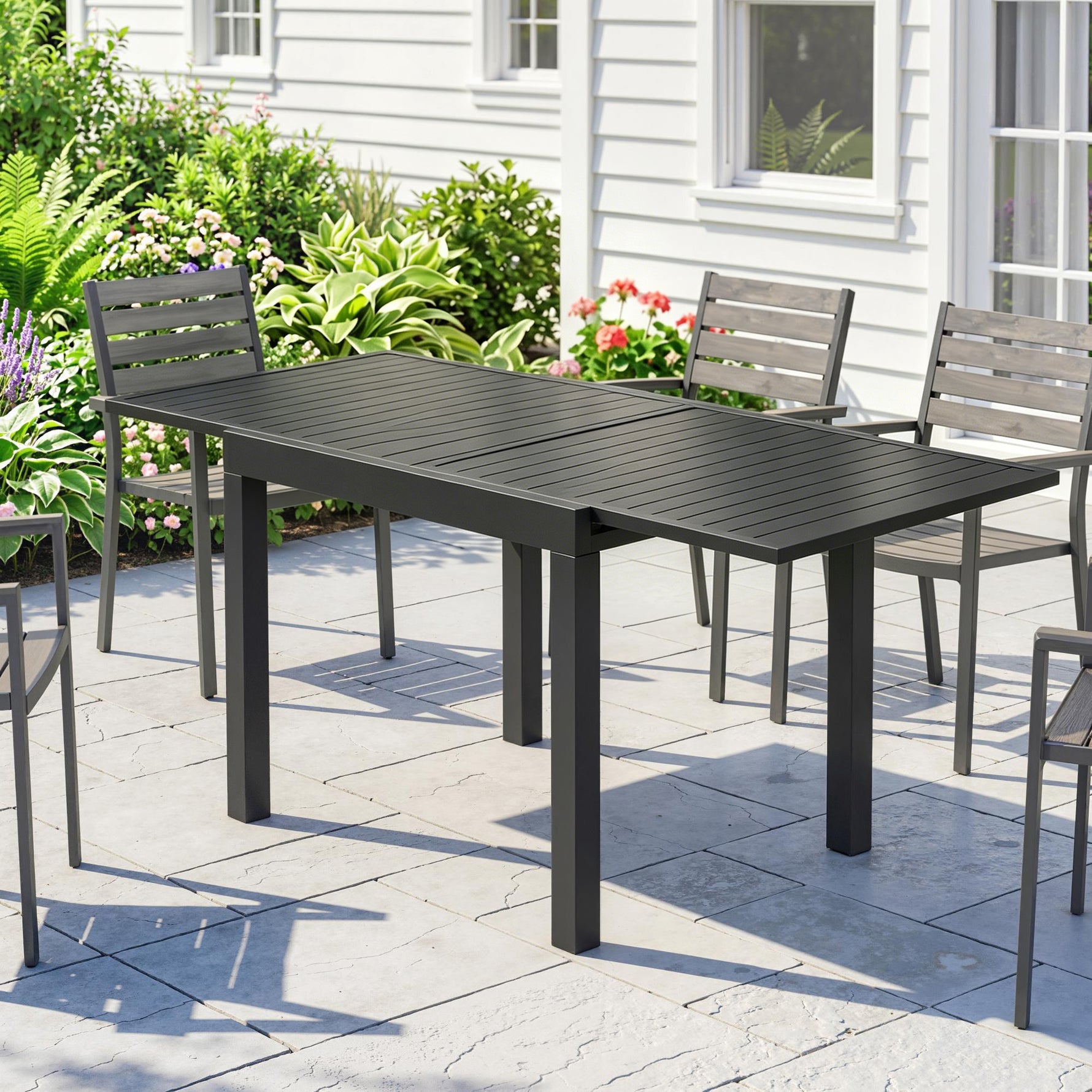 Table de jardin extensible table extérieur pour 4-6 personnes avec rallonge auto-stockée aluminium 80-160 x 80 cm noir