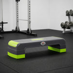 Stepper aérobic fitness hauteur réglable 3 niveaux surface antidérapante 78 x 28 x 20 cm vert et gris