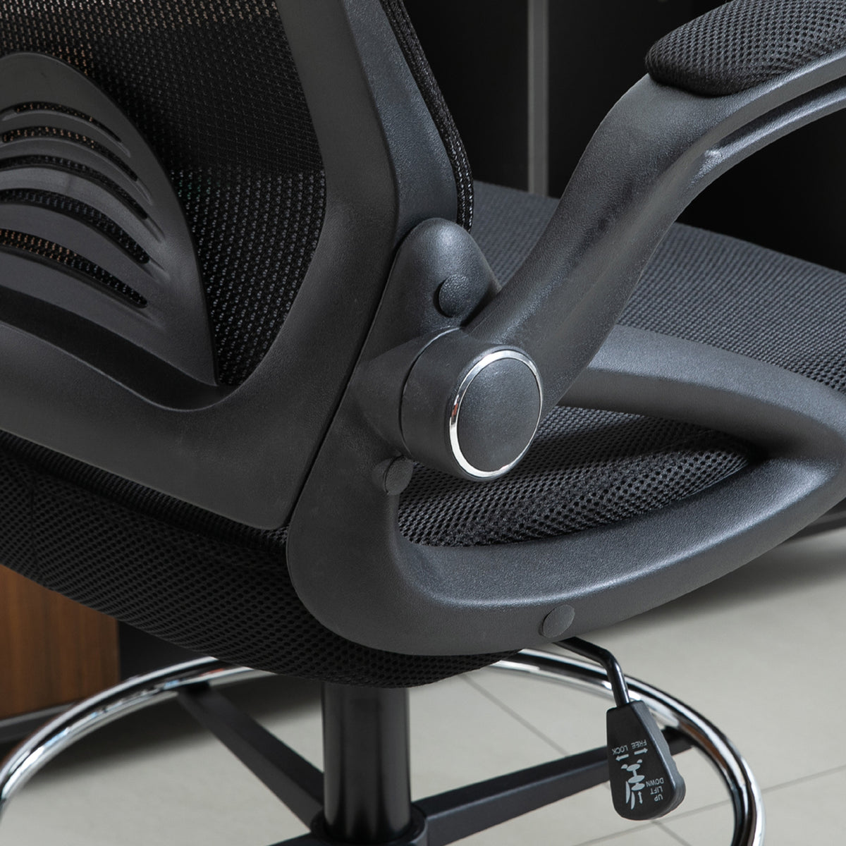 Lot de 2 fauteuils de bureau chaise de bureau assise haute réglable dim. 64L x 60l x 106-126H cm maille respirante noir