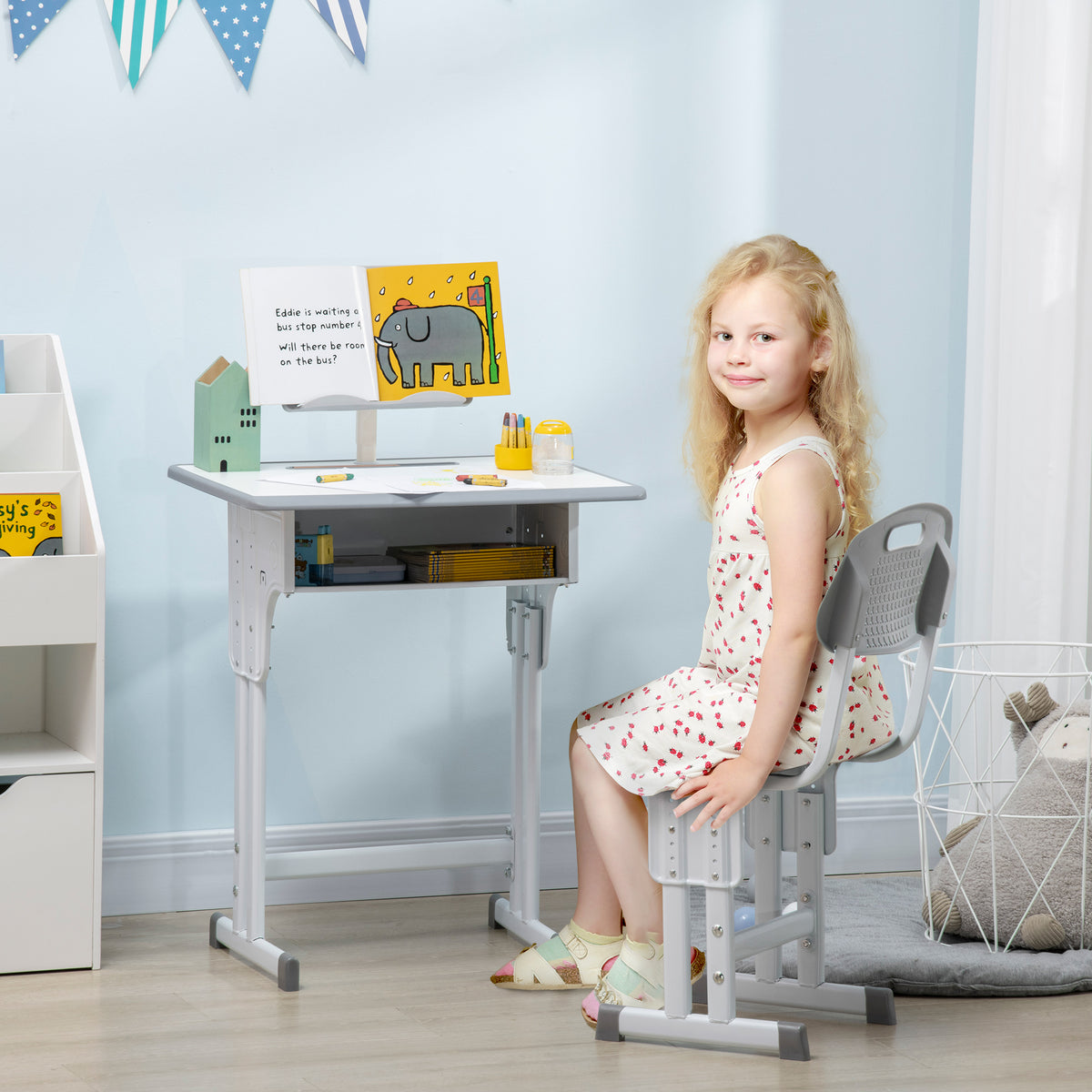 Bureau et chaise pour enfant lot de 2 avec support de lecture casier crochet et porte stylo 60 x 45x 90-102 cm gris