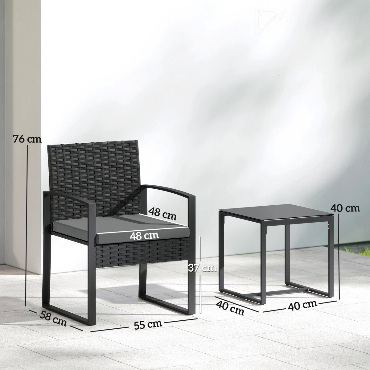 Salon de jardin extérieur en résine tressée 2 personnes, table de jardin avec 2 chaises, plateau en verre trempé, noir