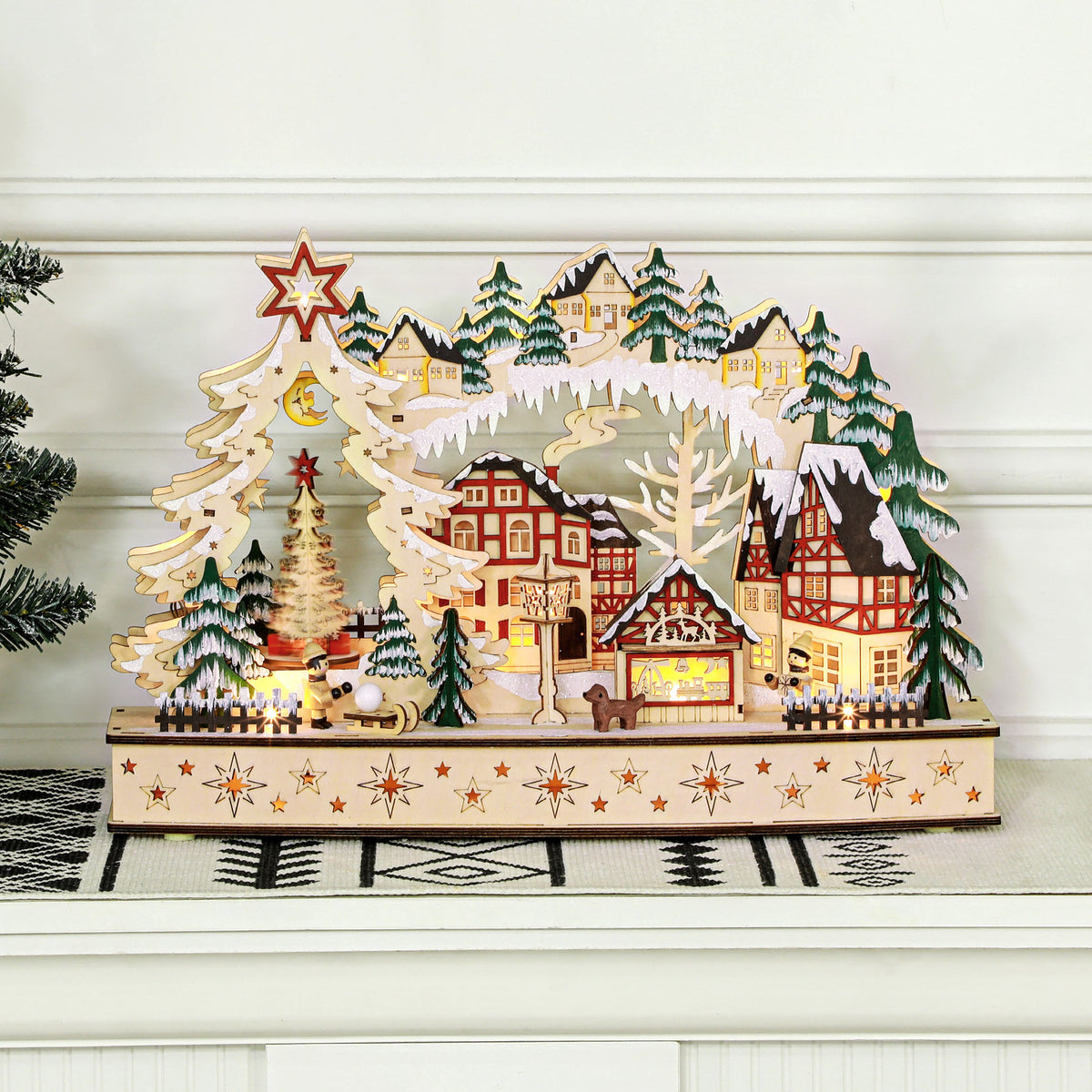 Verlicht kerstdorp, geanimeerd houten kerstdorp, met 20 LED's, besneeuwd landschap, 45L x 12B x 30H cm, naturel hout