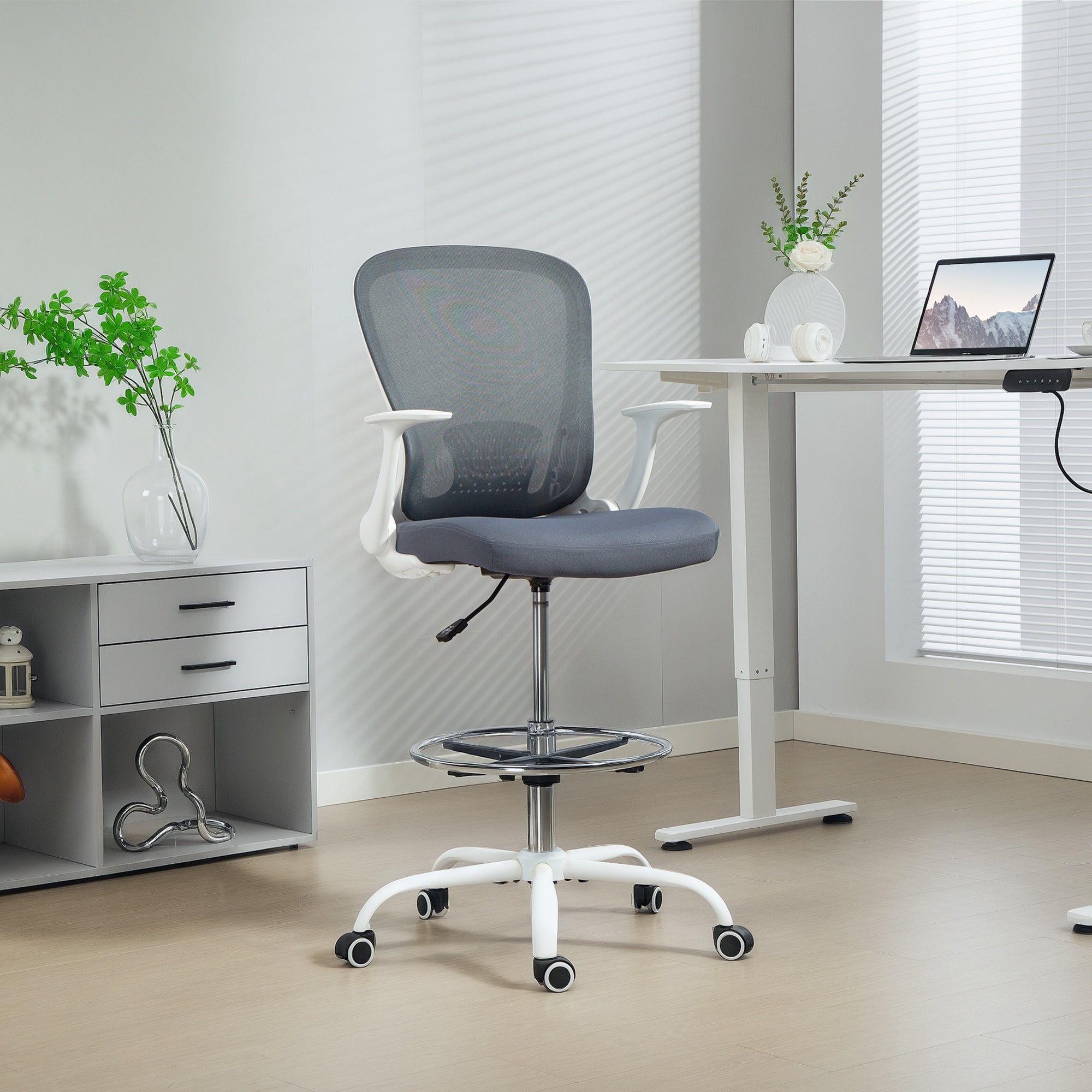 Chaise bureau ergonomique avec repose-pieds ajustable et accoudoirs relevables, hauteur réglable, 59x62x99-119cm, gris