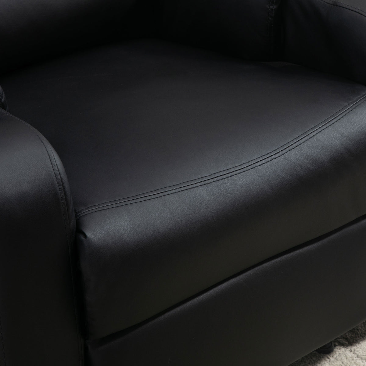Poltrona relax reclinabile con poggiapiedi regolabile, rivestimento sintetico nero