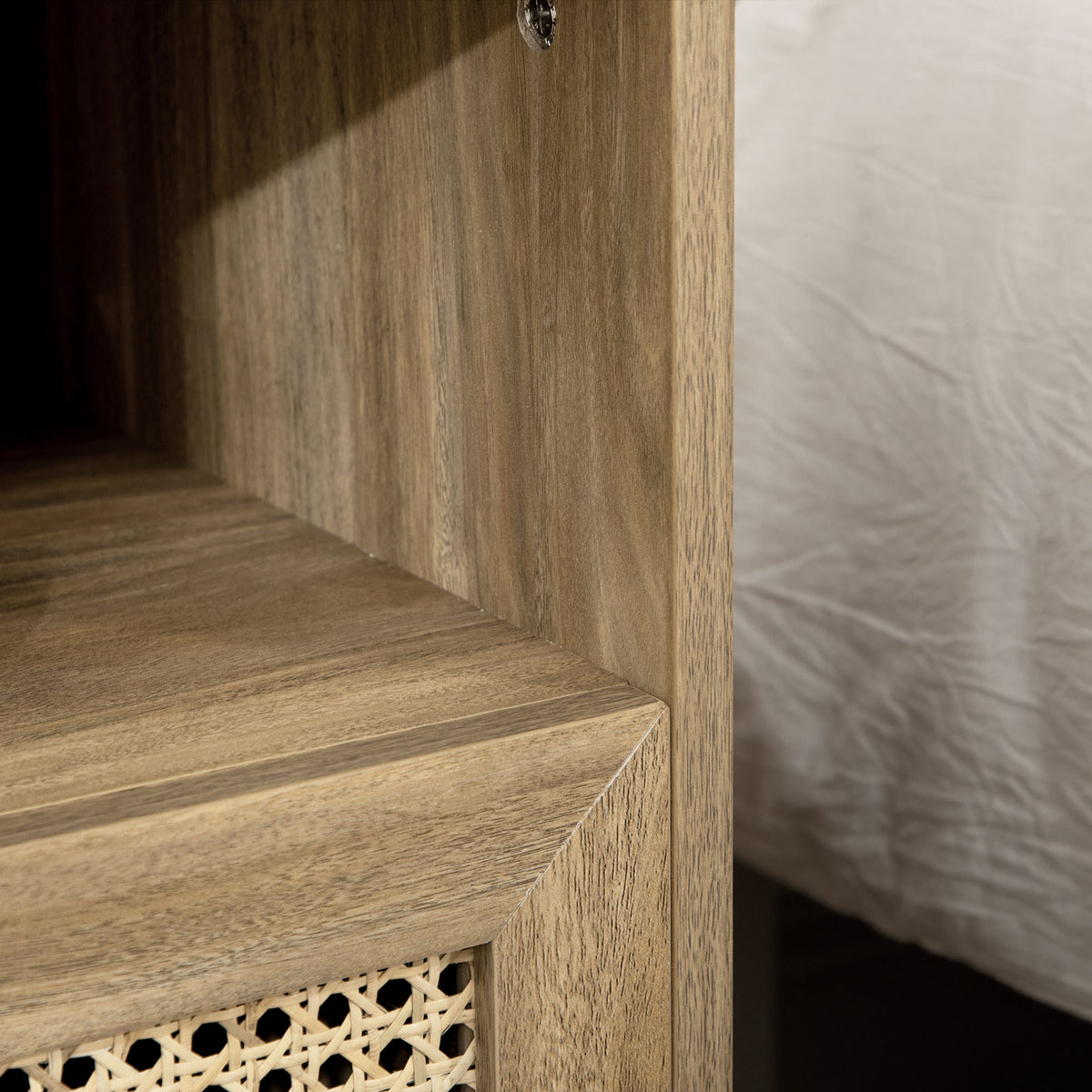 Table de chevet  table de nuit avec tiroir porte cannage et niche vintage 45 x 39 x 56,5 cm