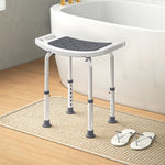 Sedile doccia regolabile in altezza, sgabello doccia ergonomico, piedini antiscivolo, carico max. 135 kg, alluminio HDPE, grigio
