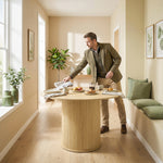 Table à manger ronde pour 4-6 personnes, Ø 120 x 75 cm, table de cuisine avec base cylindrique cannelée, bois naturel