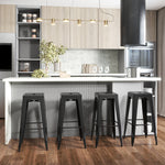 Lot de 4 tabourets de Bar Empilable Chaise de Bar Industriel avec Repose-Pied Hauteur d'Assise 76 cm, cadre en métal, style rétro, pour salle à manger, balcon, bistrot ou bar, Noir