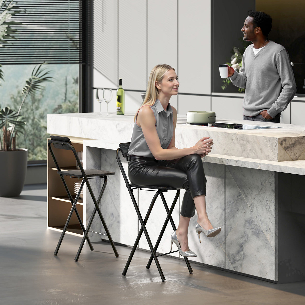 Lot de 2 tabourets de bar pliables avec dossier et repose-pieds, cadre en acier, 87 cm de haut, noir
