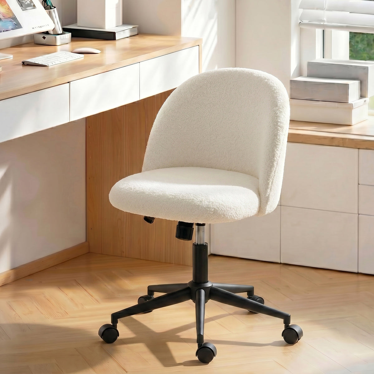 Chaise de Bureau Pivotante en Fourrure Teddy, Hauteur Réglable, Roulettes, Mousse Haute Résilience, Crème