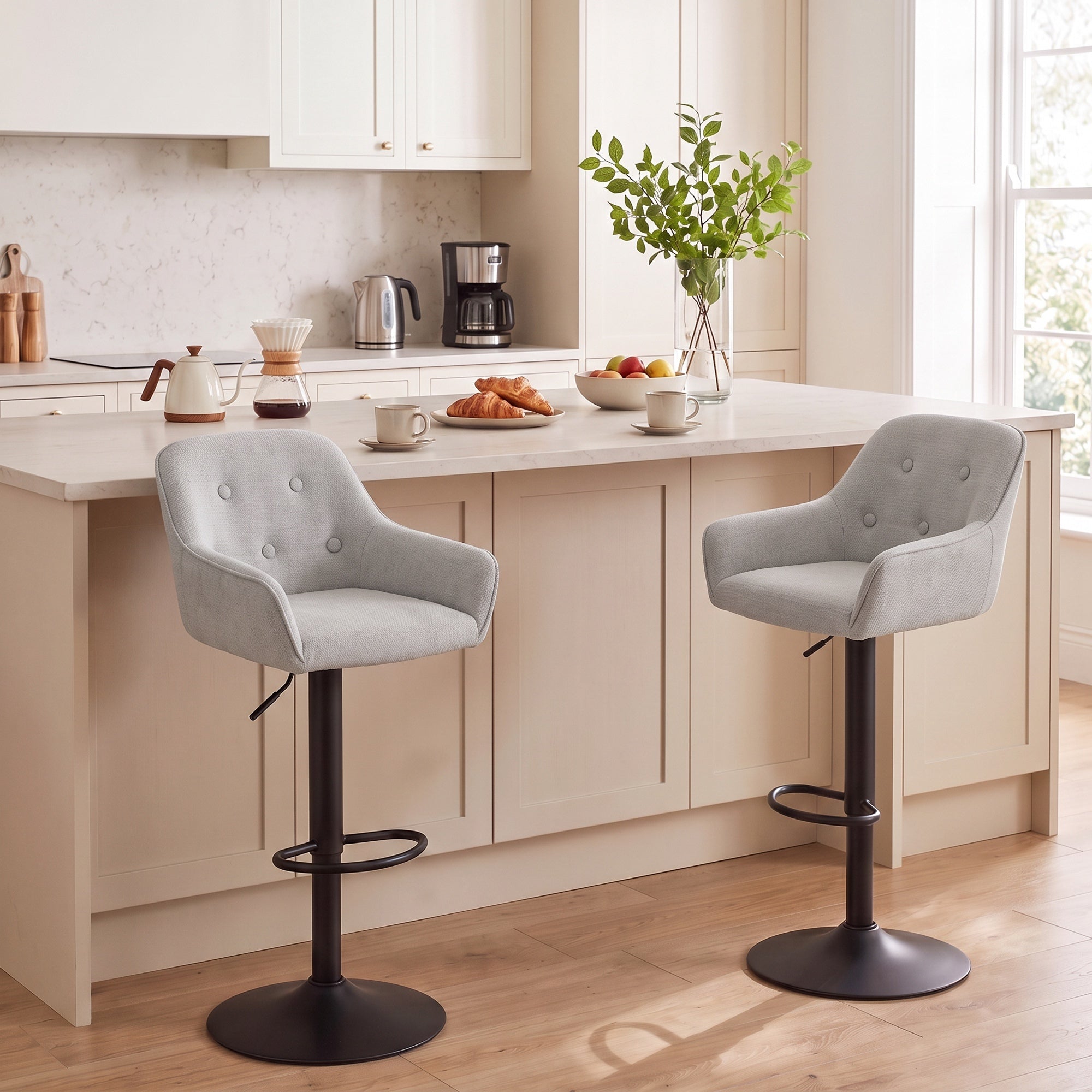 2er-Set Barhocker, Barstühle aus Chenille, höhenverstellbar, um 360° drehbar, mit Rückenlehne und Fußstütze, Grau