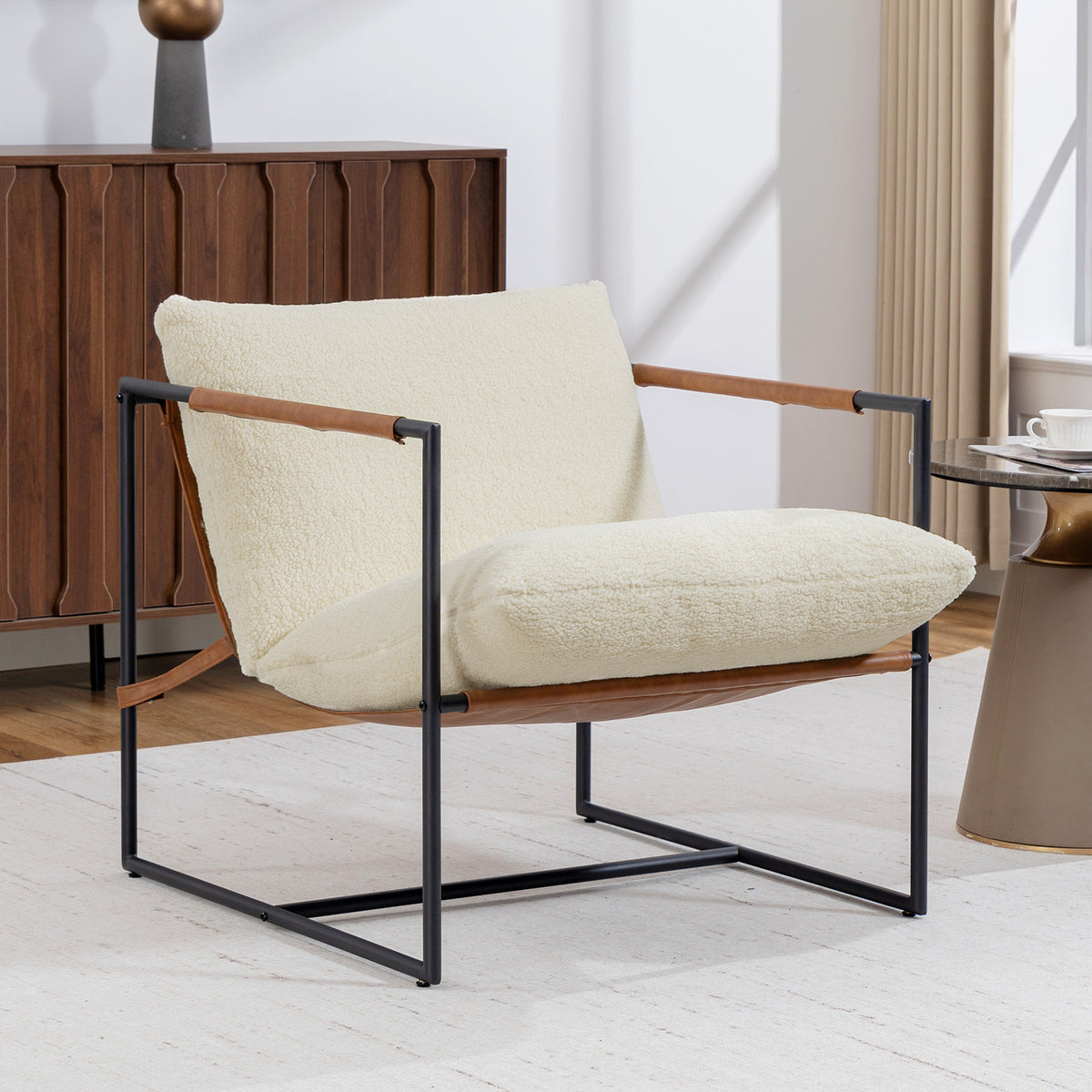 Sillón de salón, sillón auxiliar tapizado en tela de borreguito, asiento ancho y estructura de acero, 77x91x80cm, crema