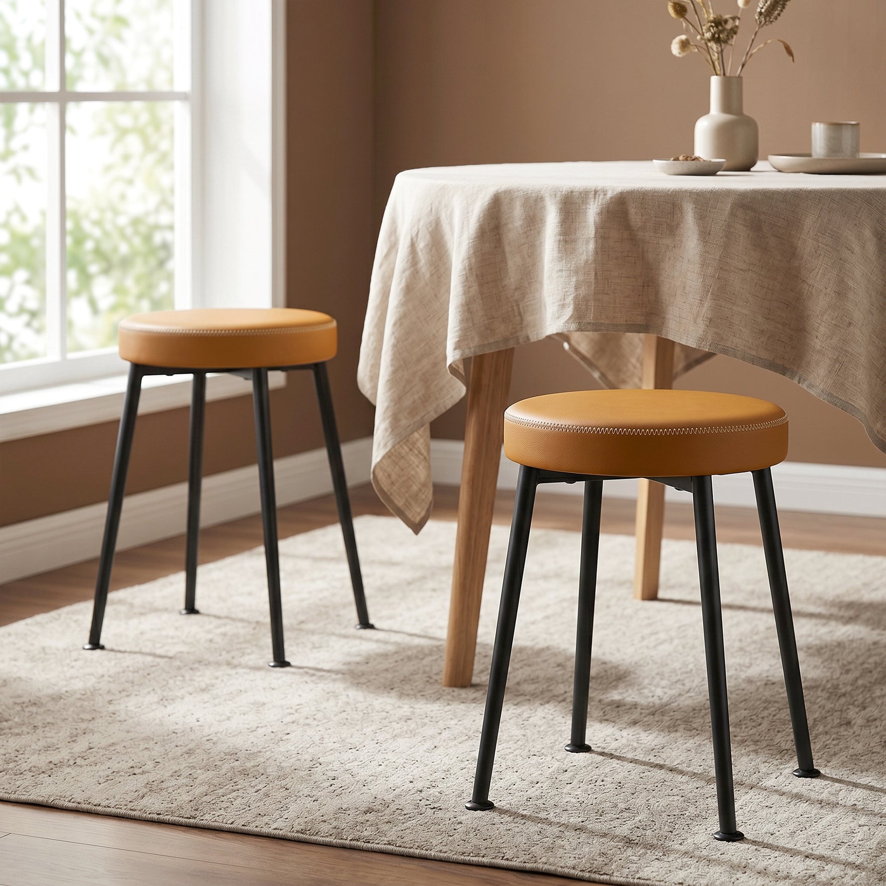 Lot de 2 chaises de salle à manger rondes, chaises de cuisine empilables avec assise rembourrée en PU, marron et noir