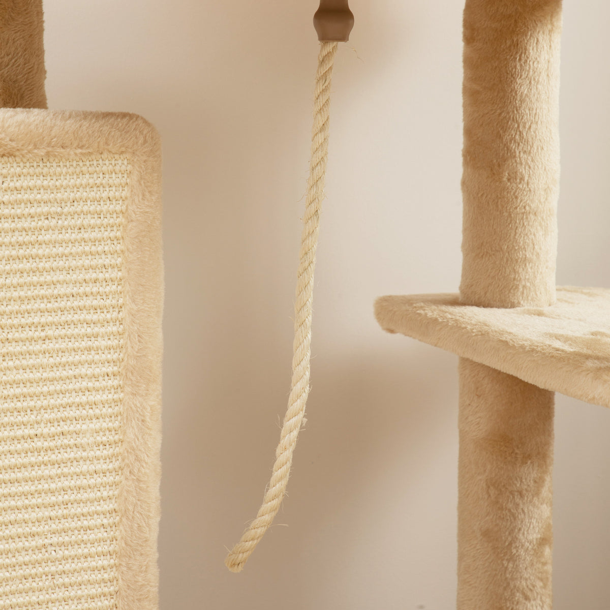 Arbre à chat, tour de jeux, hauteur de 132 cm, avec lit, maison, brosse de toilettage,  55 x 44 x 132 cm, beige
