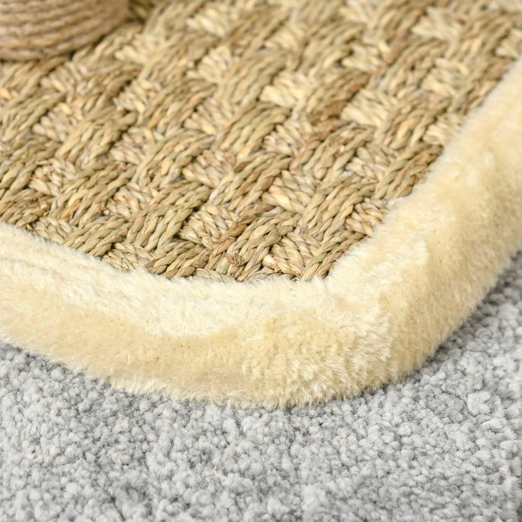 Arbre à chat en cercle avec griffoir en jute et jouet de souris coussin en peluche doux en panneaux de particules 40 x 30 x 56 cm kaki beige café