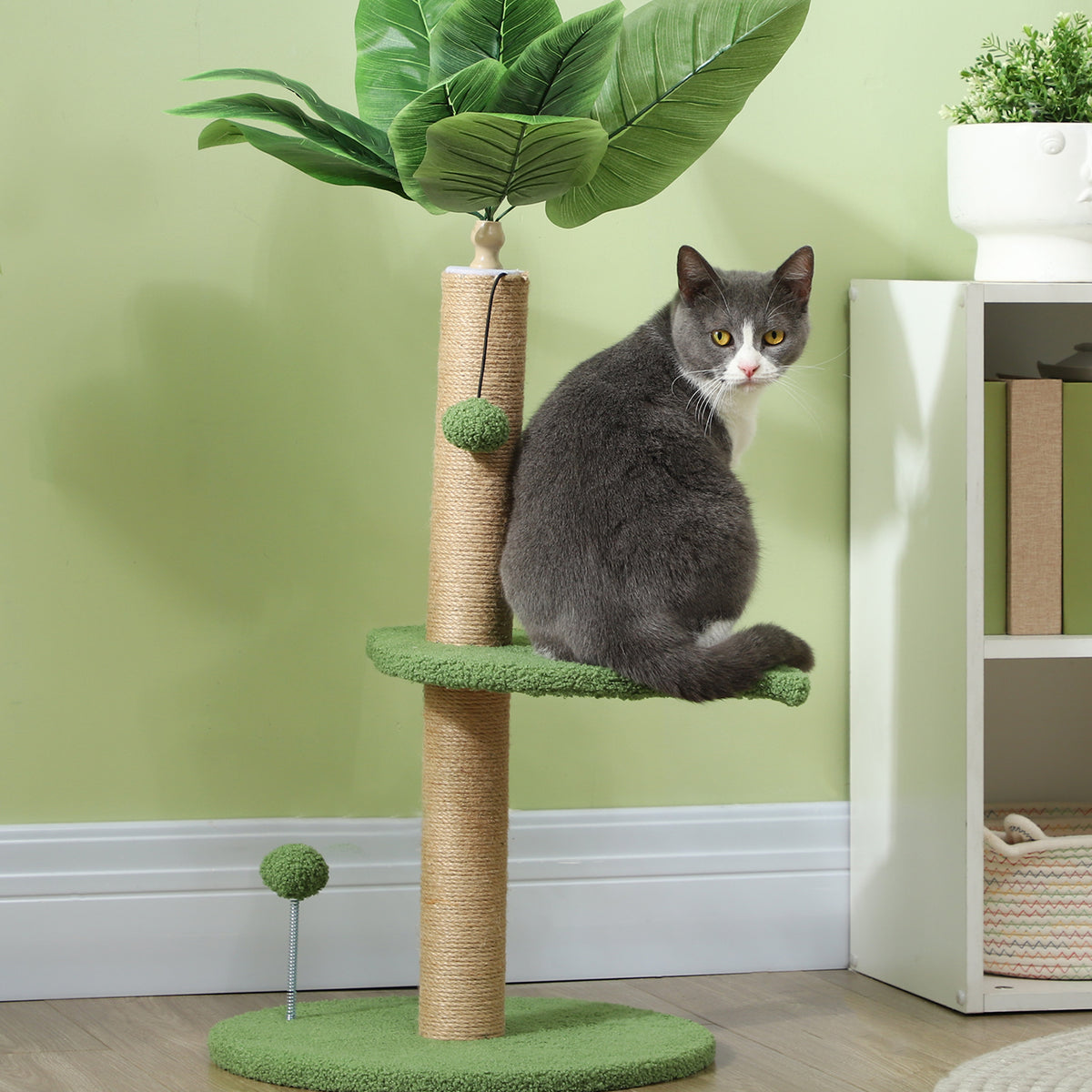 Krabpaal klimboom voor katten hoogte 83 cm met jute krabpaal, speelballen, pluche plateaus
