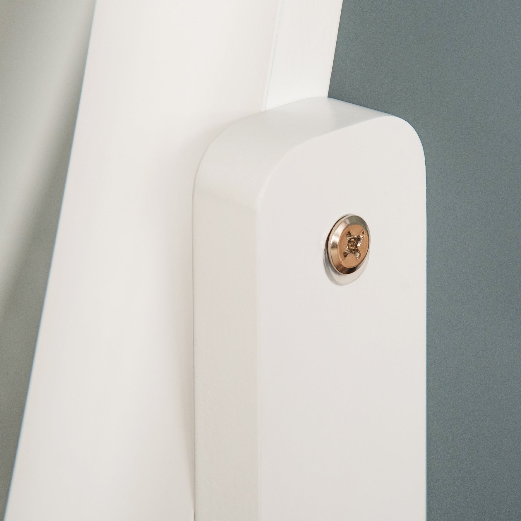 Miroir à Pied Ovale Style Shabby Chic Inclinaison réglable dim. 48L x 46l x 147H cm MDF Blanc