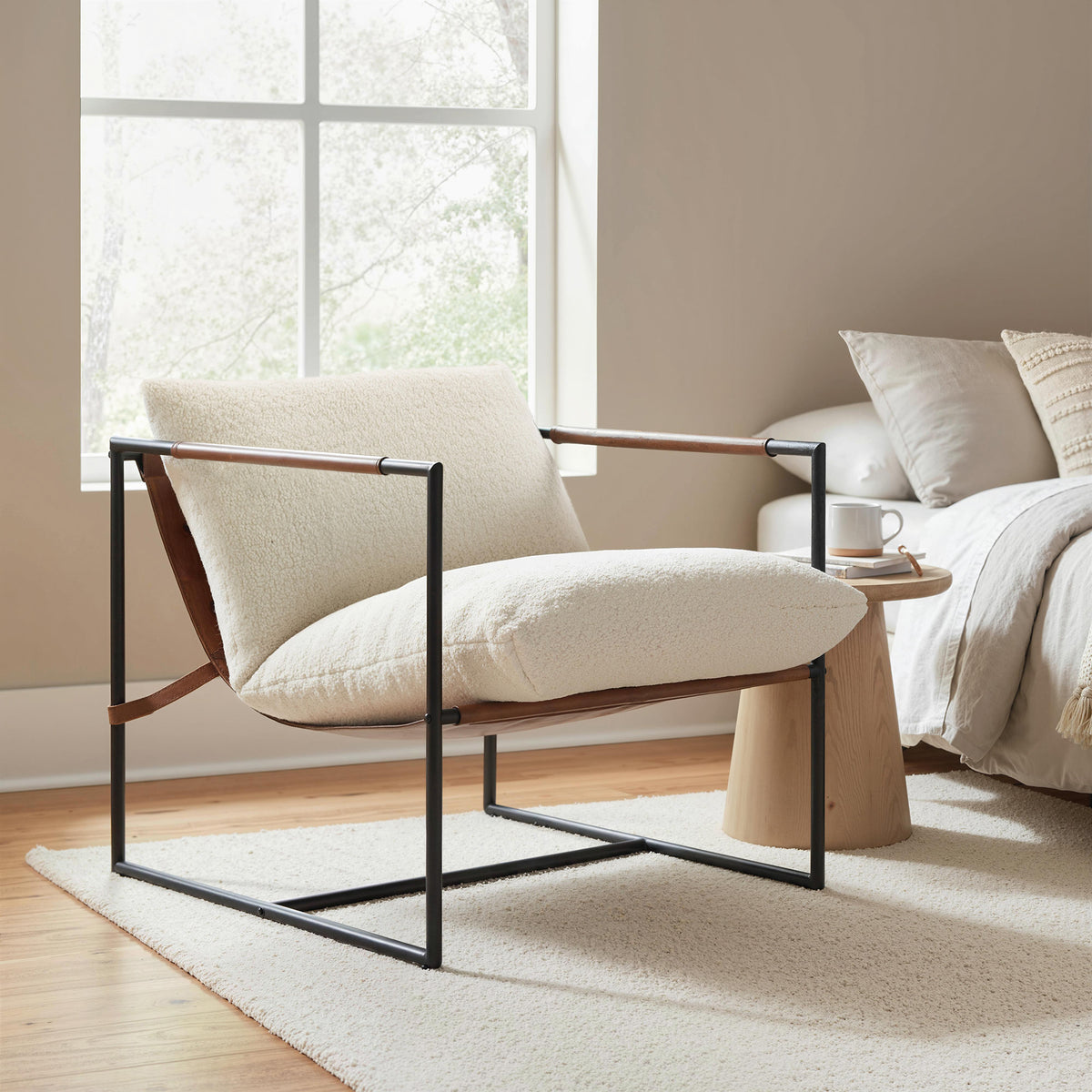 Sillón de salón, sillón auxiliar tapizado en tela de borreguito, asiento ancho y estructura de acero, 77x91x80cm, crema
