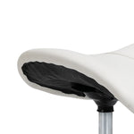 Tabouret à roulettes, tabouret de massage avec hauteur réglable 49-61 cm et selle ergonomique, chaise de travail à roulettes pivotant 360°, pour salon de massage tatouage clinique spa, blanc