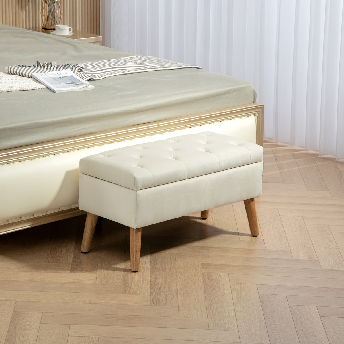 Aufbewahrungsbank, Truhenbank aus Stoff in Samtoptik, Holzfüße, max. Belastbarkeit 120 kg, 80 x 35 x 42 cm, Creme
