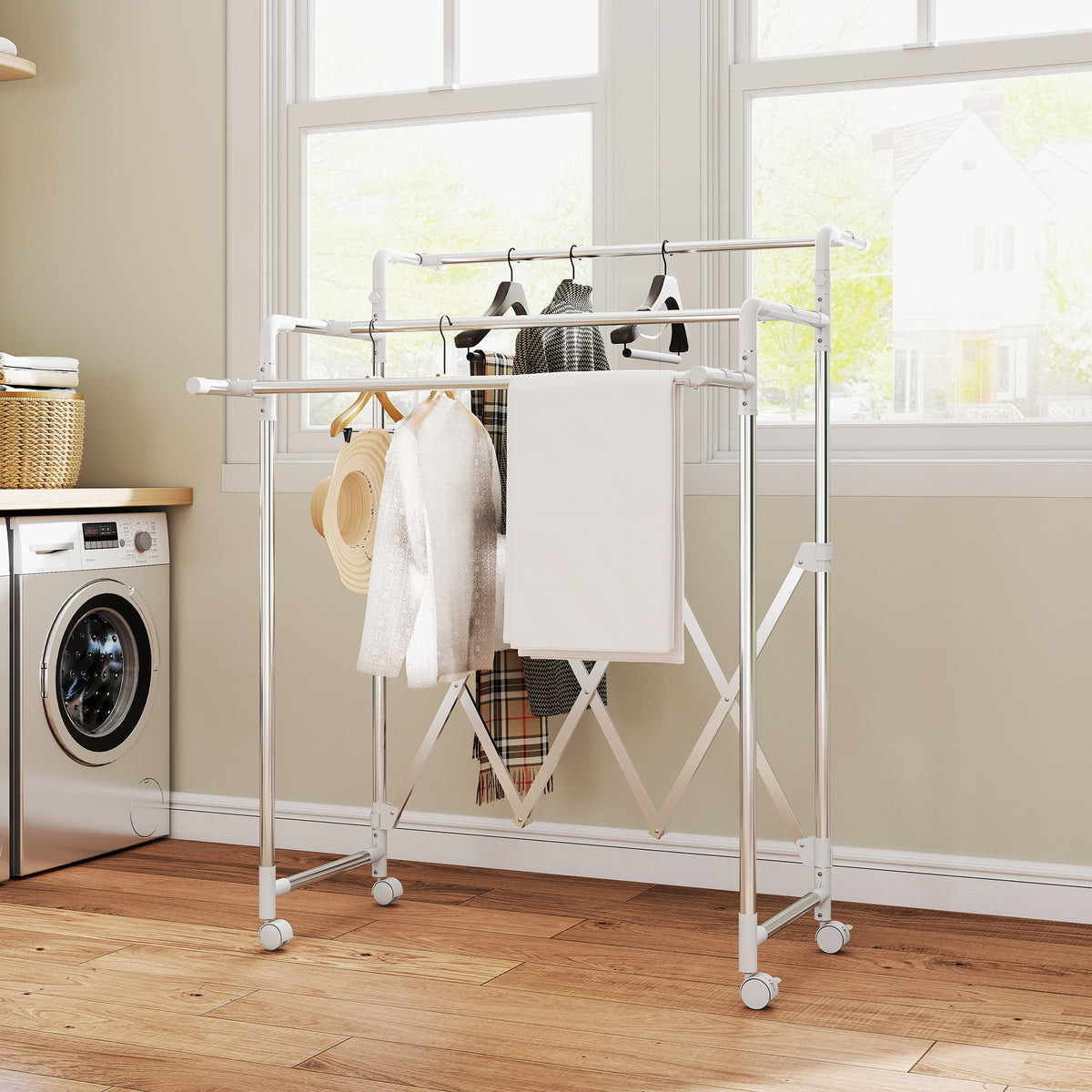 Séchoir à linge pliable étendoir linge intérieur à 3 barres réglables et 4 roulettes 104-150 x 103 x 145-197 cm argent