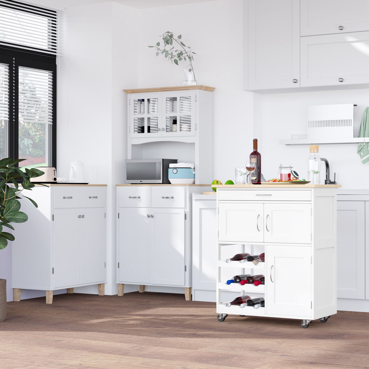 Carrello da cucina multi-ripiano, 2 armadietti, cassetto, portabottiglie da 9 posti, MDF bianco, piano in legno di gomma