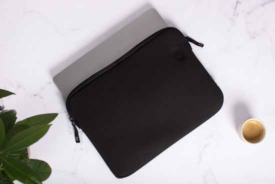 Housse MacBook Air 15 Basics ²Life Noir/Blanc