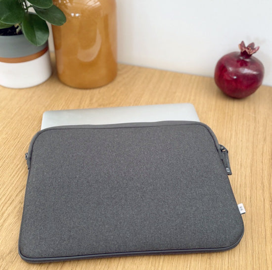 Housse MacBook Air 15 Shade ²Life Anthracite