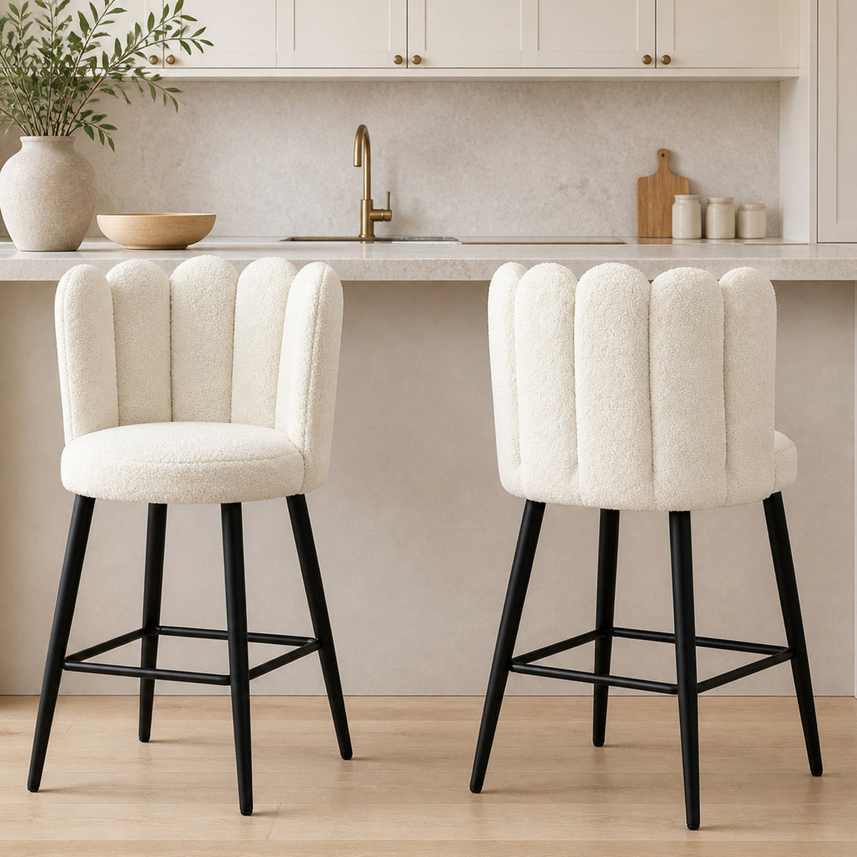 2er-Set Barhocker mit Fußstütze Stahl Stoff in Bouclé-Optik Höhe 65 cm Creme Schwarz