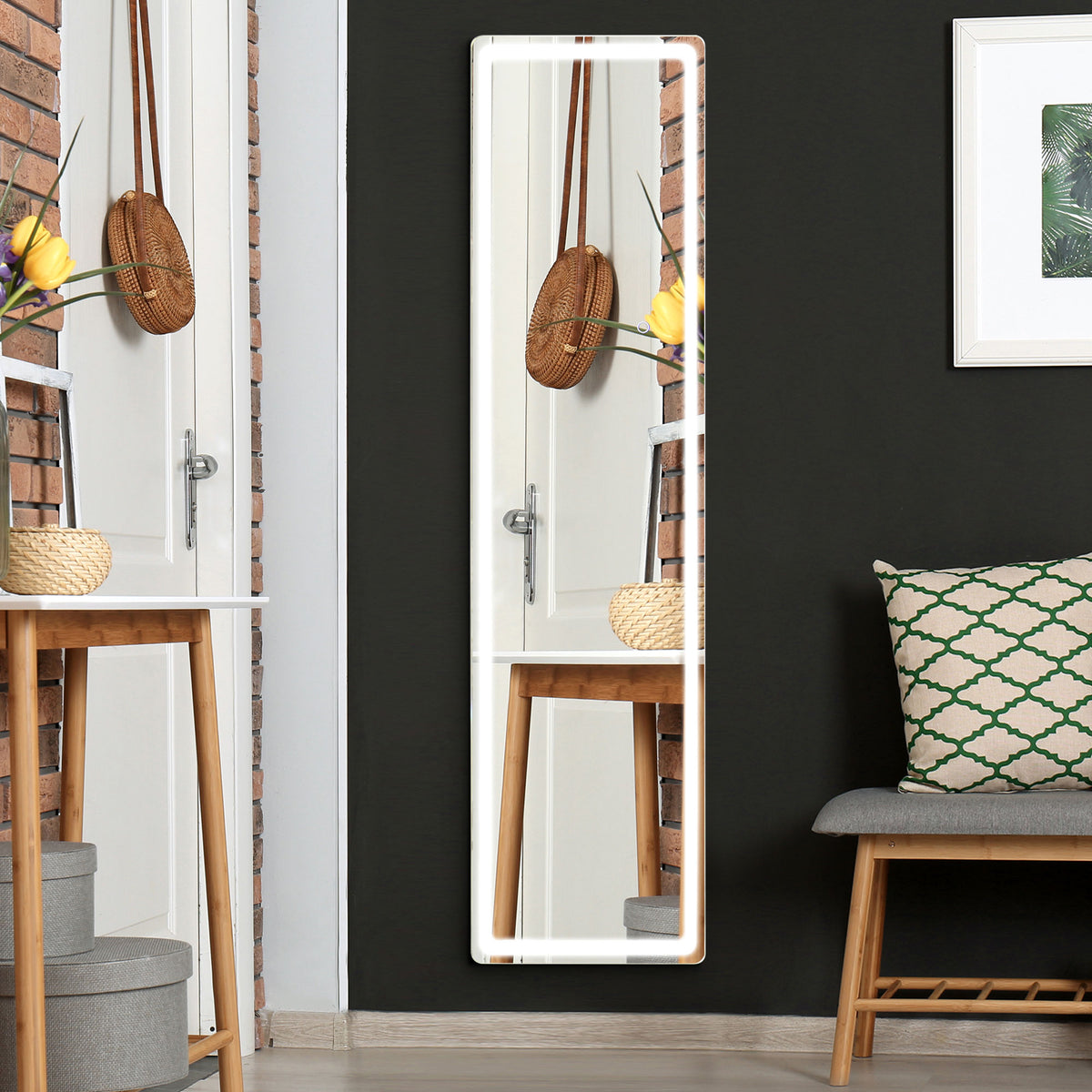 Stand- oder Wandspiegel mit einstellbarer Lichtintensität und -farbe sowie Fernbedienung, 40 x 37 x 157,5 cm (H), silberfarben