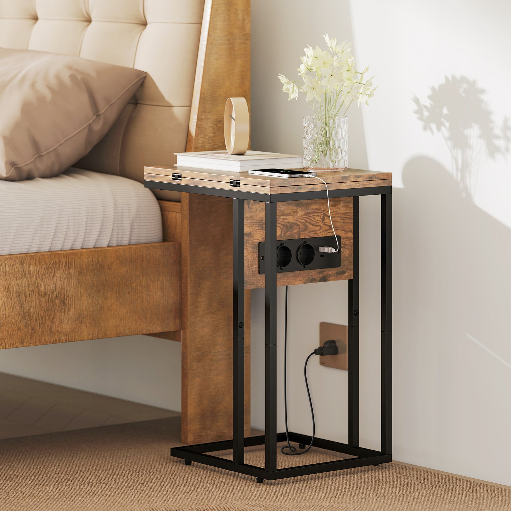 Table d'appoint bout de canapé avec station de charge, plateau pliable, 39 x 29 x 57 cm, brun rustique et noir