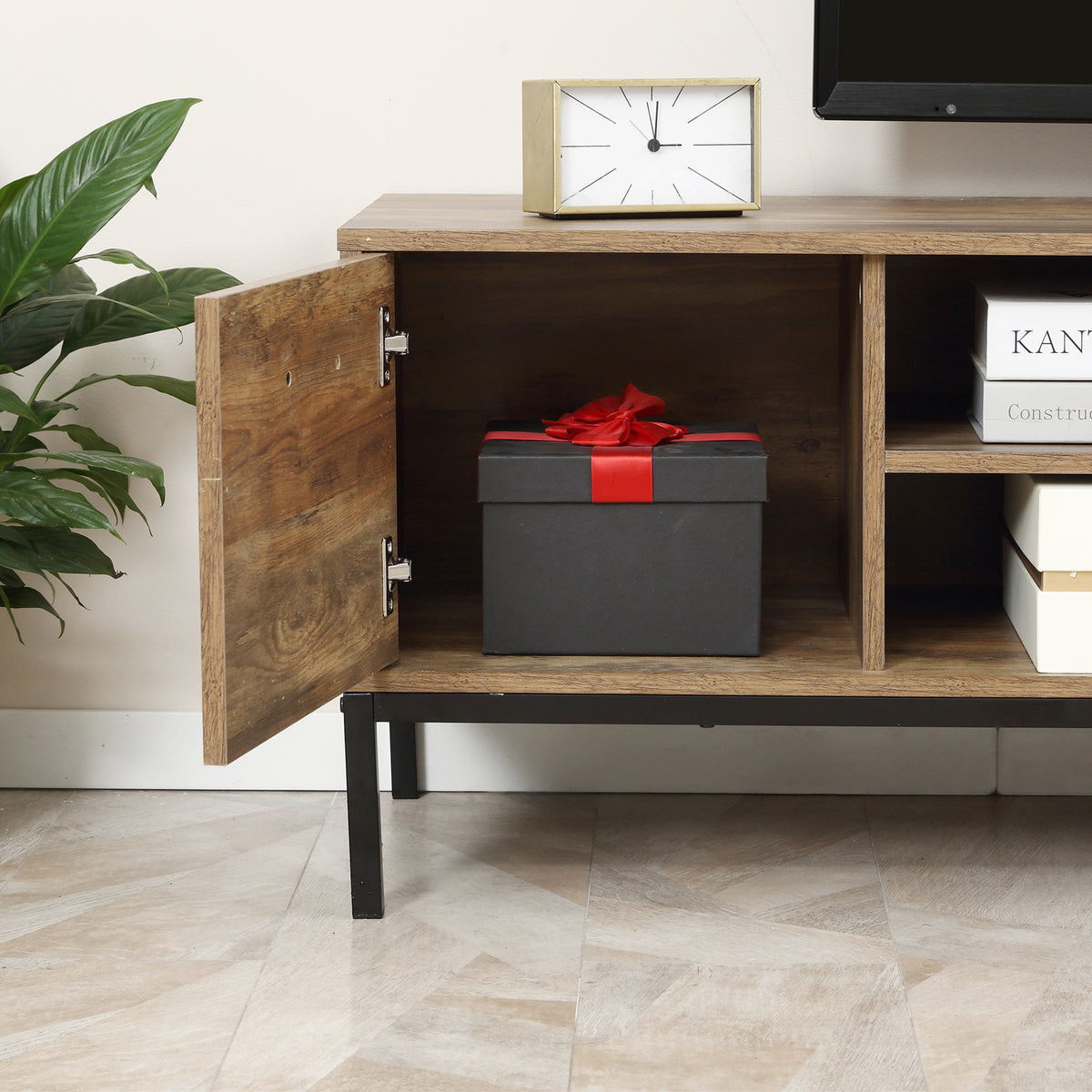 Meuble TV banc TV jusqu'à 50 pouces placard, 2 tiroirs et étagère - 2 passe-câbles - 132 x 39 x 45,5 cm marron noir