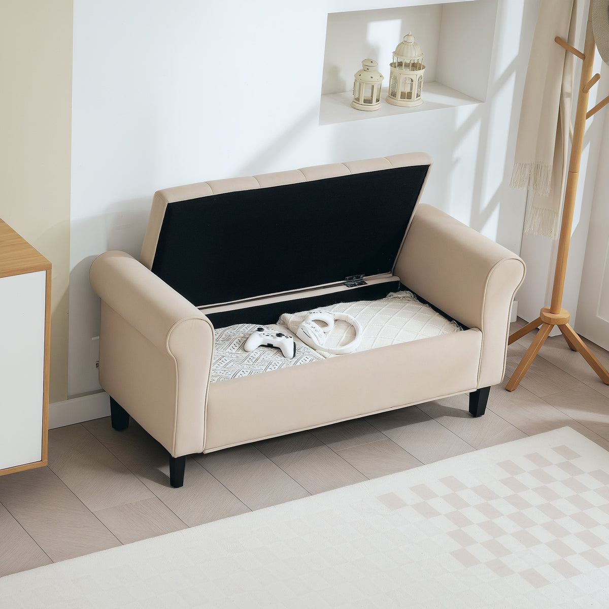 Banc de rangement bout de lit avec accoudoirs, tissu effet velours rembourré et capitonné, 126 x 48,5 x 57 cm, beige