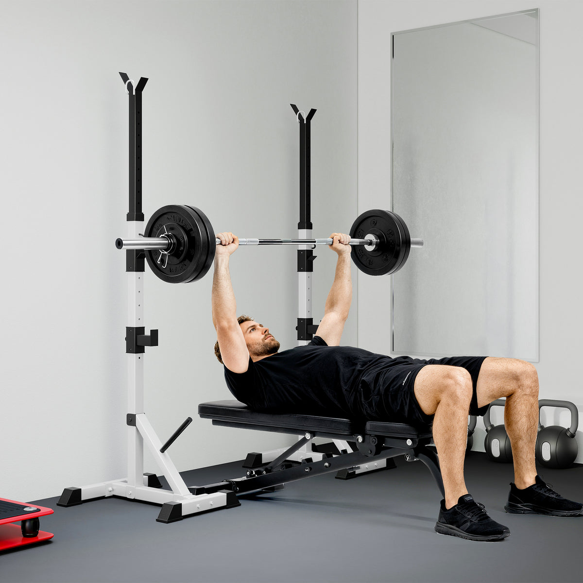 Verstelbaar Stalen Squat Rack, belastbaarheid 200 kg, houder voor 3 halterstangen met haken, 58,5x75,5x136-176 cm, zilver