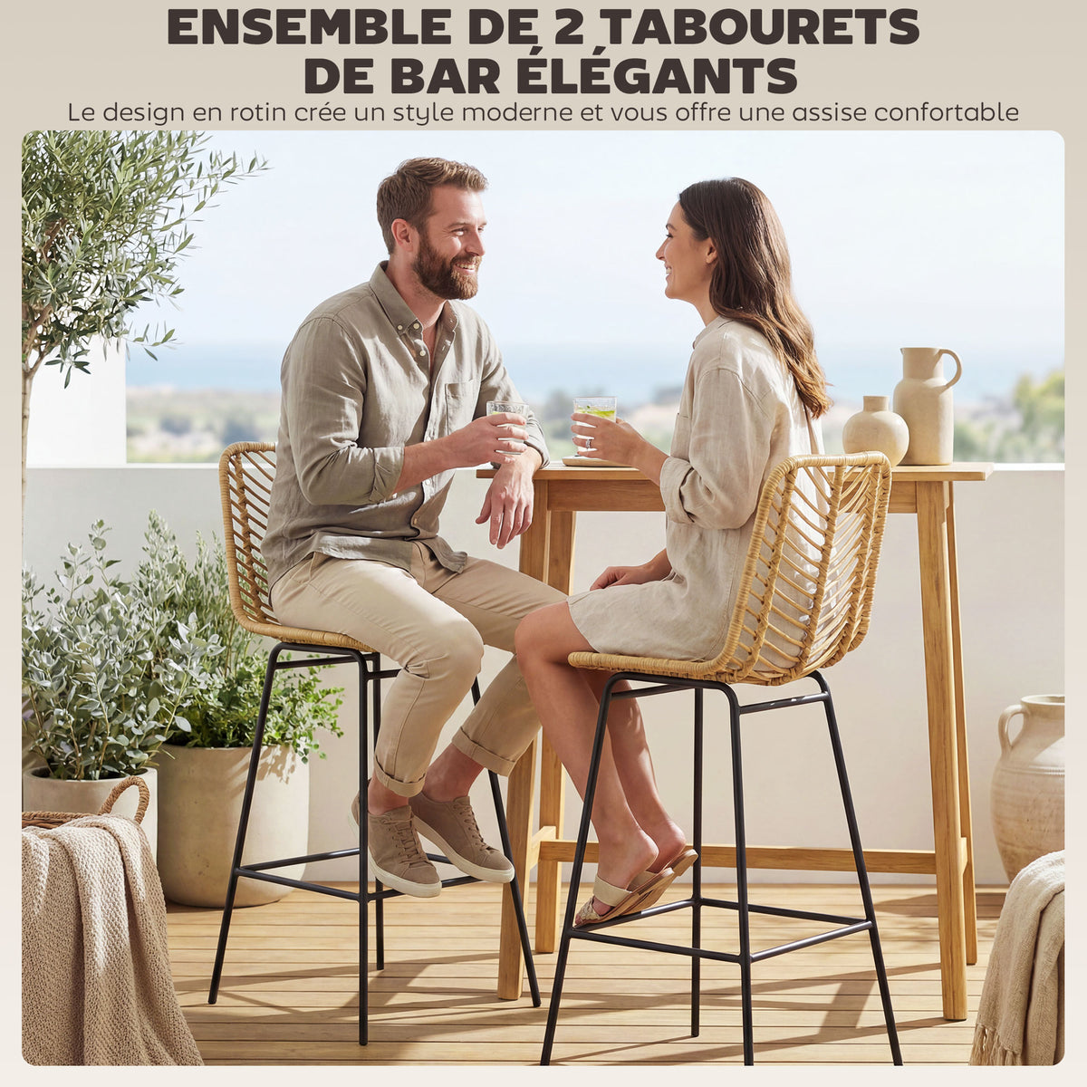 Lot de 2 tabourets de bar design bohème Hauteur 66 cm avec repose-pieds métal et rotin PE - naturel