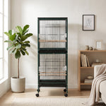 Grote dubbele vogelkooi op standaard met voerbakken, zitstokken, uitneembare lade en wieltjes - Afm. 51,5L x 50B x 140H cm