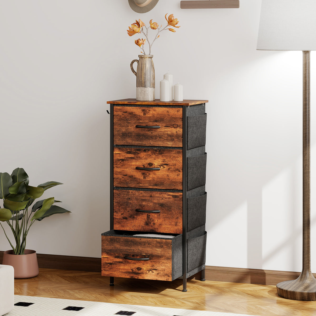 Commode 4 tiroirs en tissu, meuble de rangement avec 4 poches, 2 crochets, structure en acier, 45 x 30 x 94,5 cm, marron