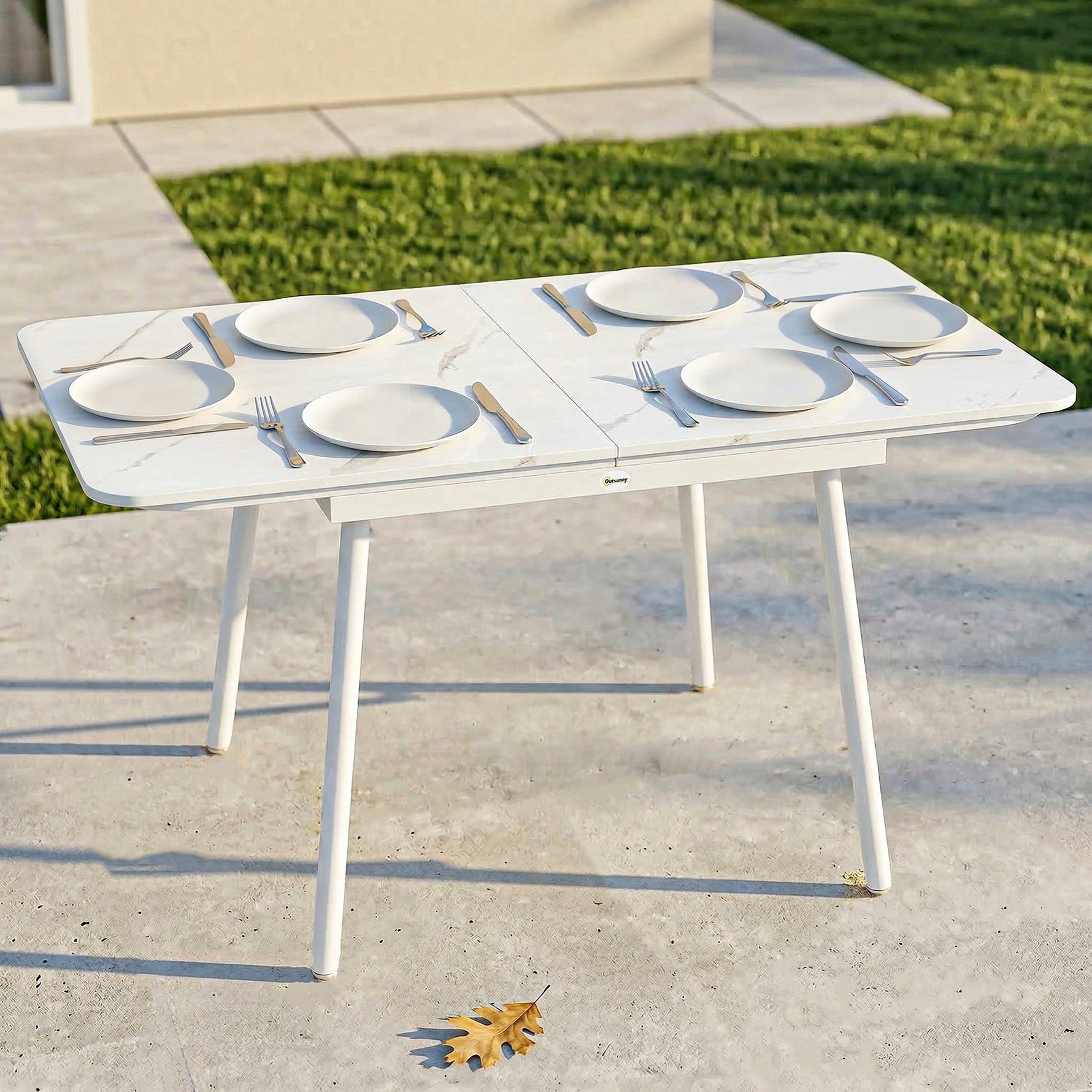 Table de Jardin Rectangulaire pour 4-6 Personnes, Plateau en WPC et Cadre en Métal, Pieds Réglables, 140x80x75cm, Blanc