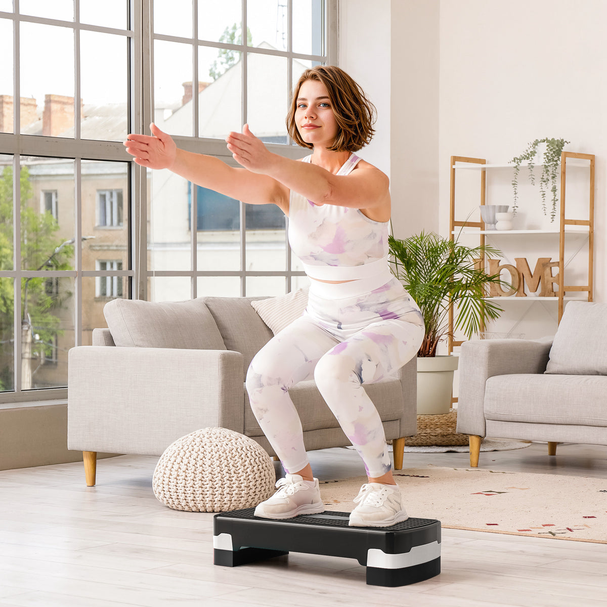 Stepper aerobic fitness hauteur reglable 2 niveaux surface antiderapante PP 68 x 29 x 15 cm noir et gris