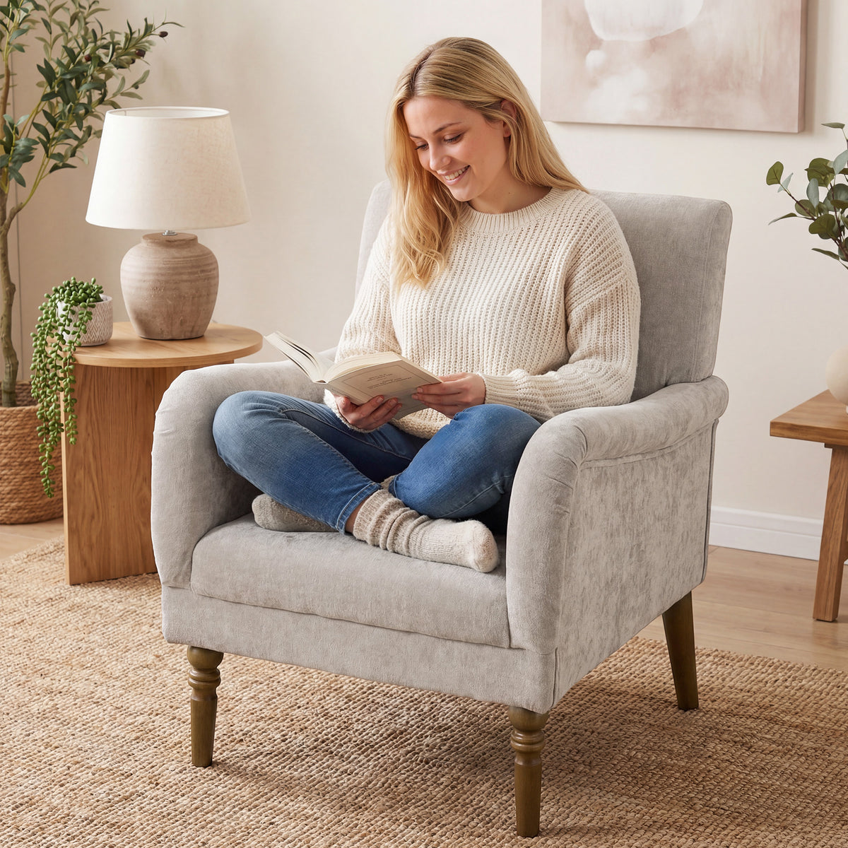 Fauteuil, 1-zitsbank met hoge rugleuning, armleuningen, brede zitting, poten van rubberwood, linnen stof, grijs