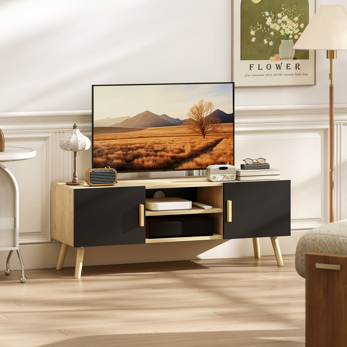 Meuble TV meuble télé bois banc TV jusqu'à 50 pouces avec étagères, 2 placards et passe-câbles, chêne
