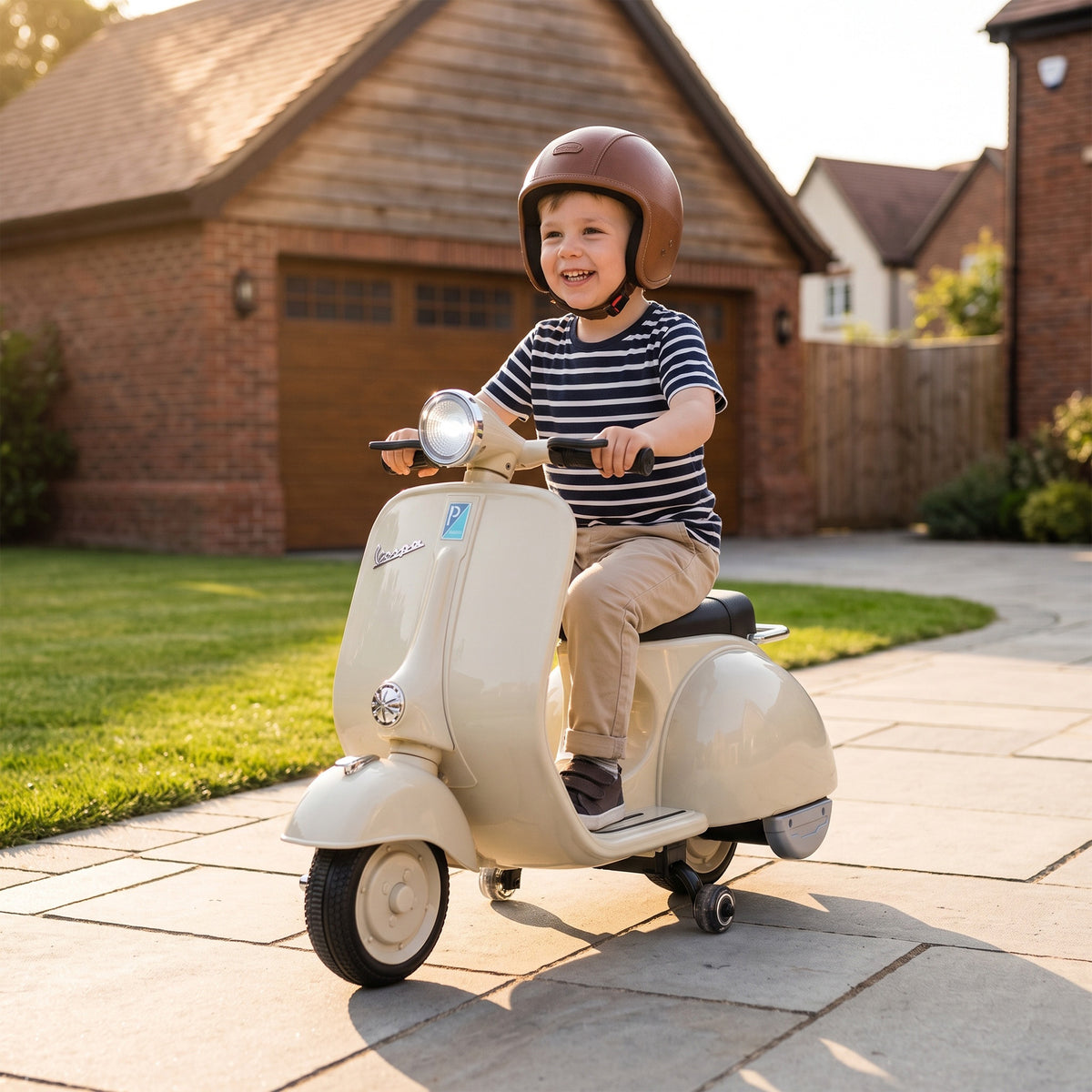 Moto Électrique Enfants VESPA sous Licence, Vitesse Max 5 Km/h, Musique & Lumière, 3+ ans, Blanc