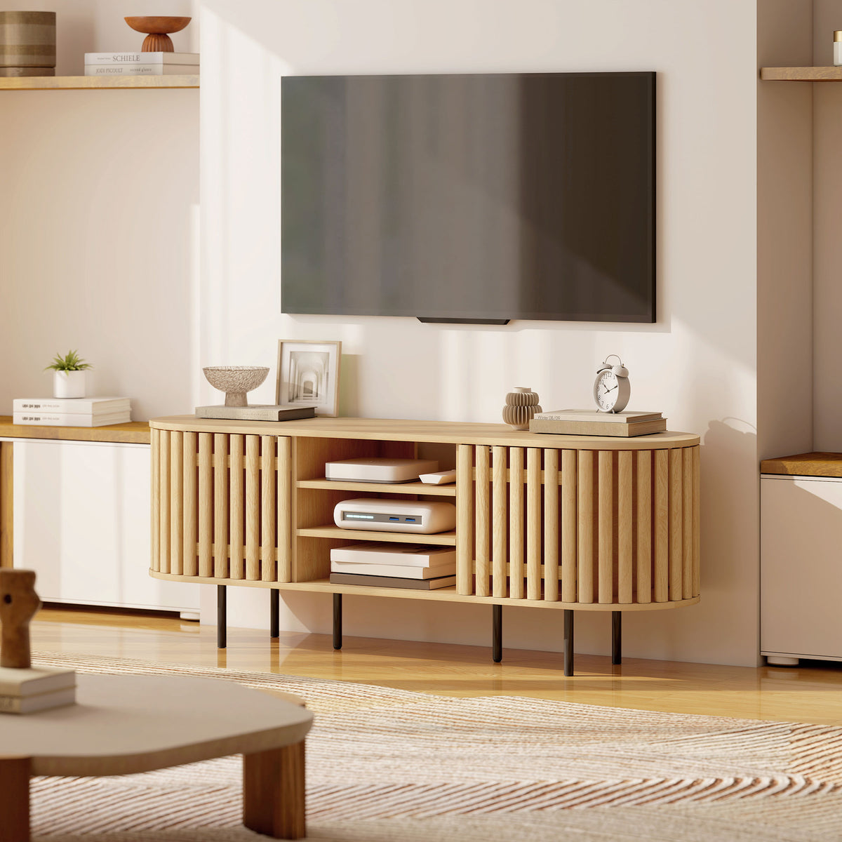 Meuble TV, meuble télé pour téléviseur 60 pouces, 2 portes à lattes, 140x40x52cm, bois naturel