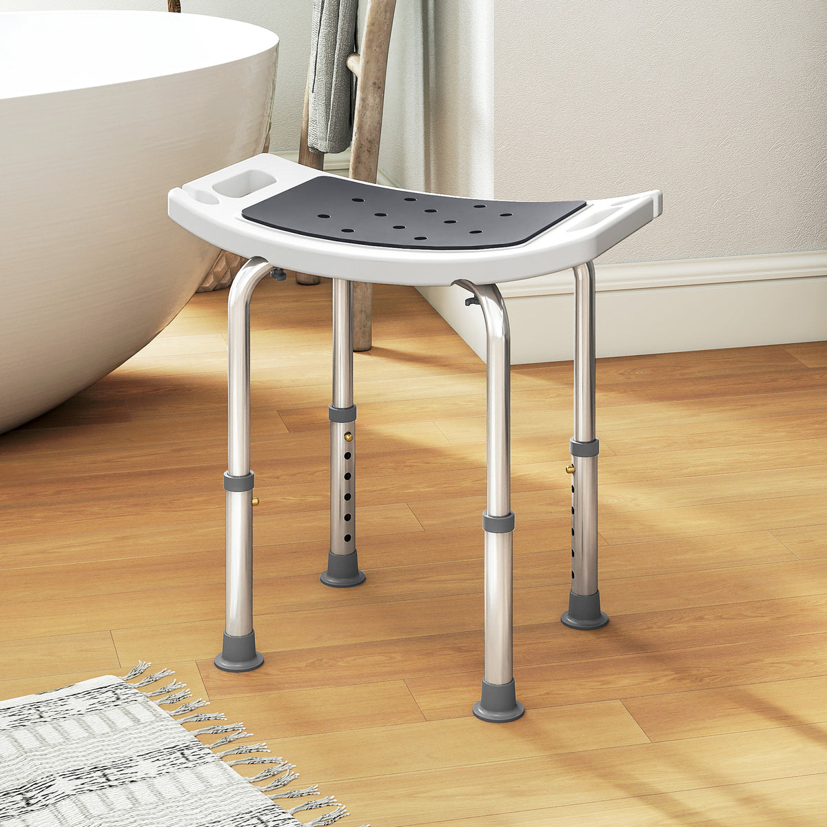 Sedile doccia regolabile in altezza, sgabello doccia ergonomico, piedini antiscivolo, carico max. 135 kg, alluminio HDPE, grigio