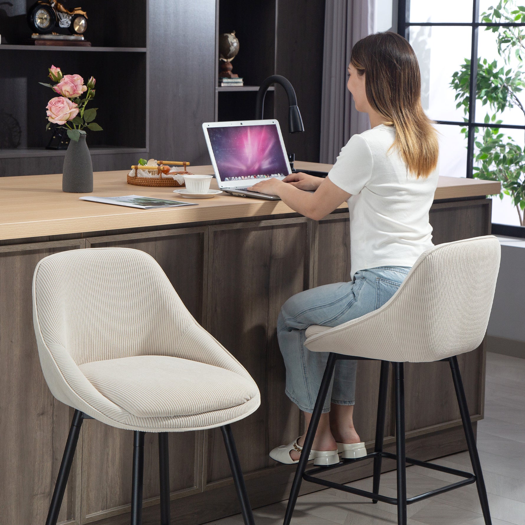Lot de 2 tabourets de bar en tissu velours côtelé, chaises de bar avec dossier courbé, repose-pieds, 49x52x88cm, crème